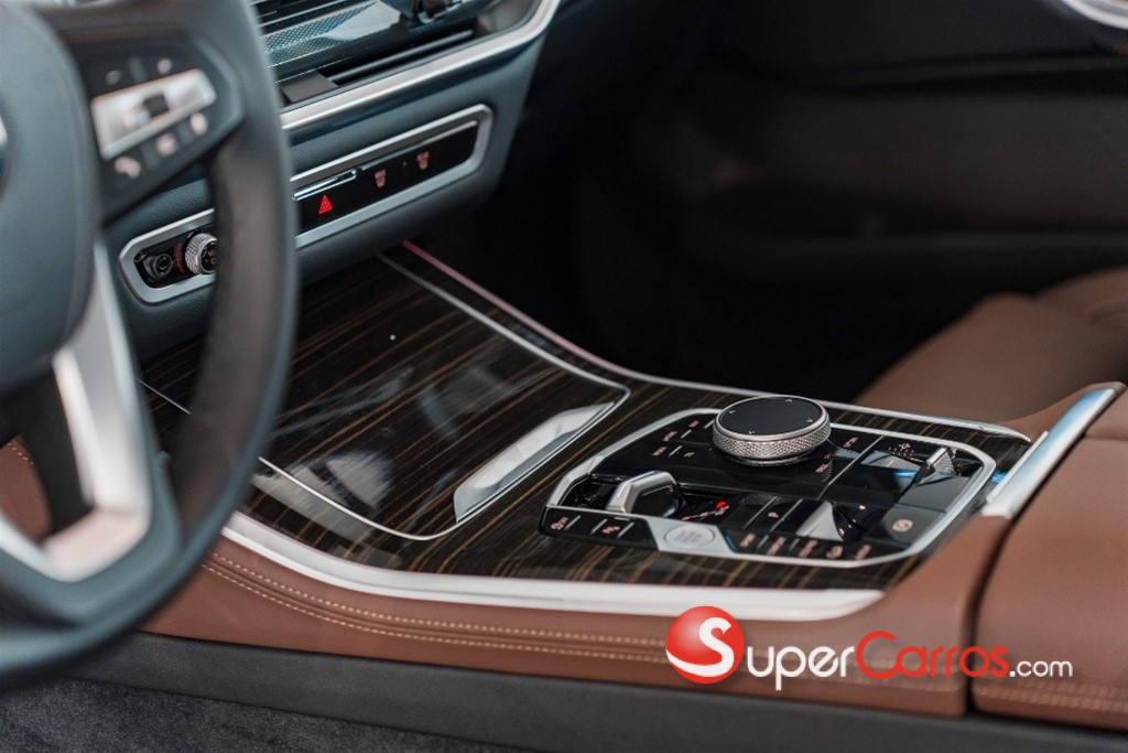 2026 BMW X 5 XDRIVE 30D — foto 9 / 11