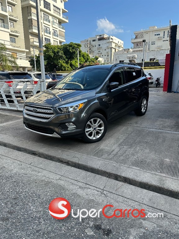2018 Ford Escape SE — foto 2 / 11