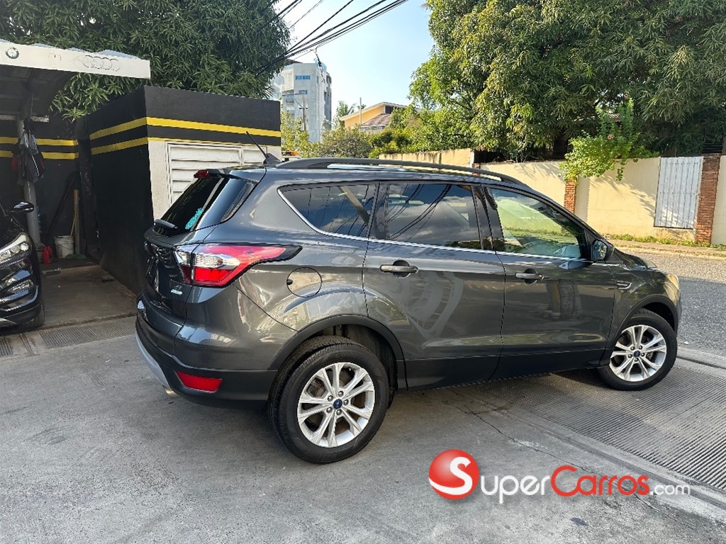 2018 Ford Escape SE — foto 5 / 11