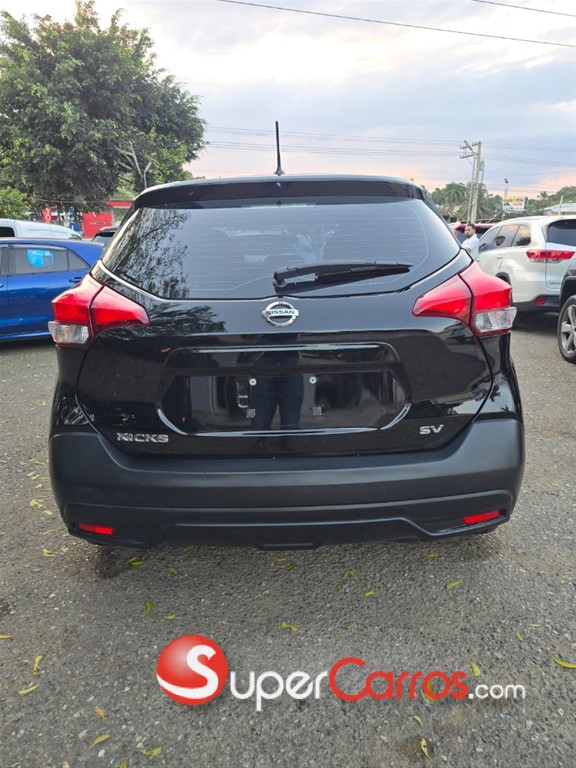2019 Nissan Kicks — foto 4 / 10