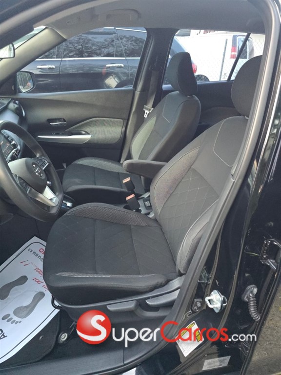 2019 Nissan Kicks — foto 7 / 10