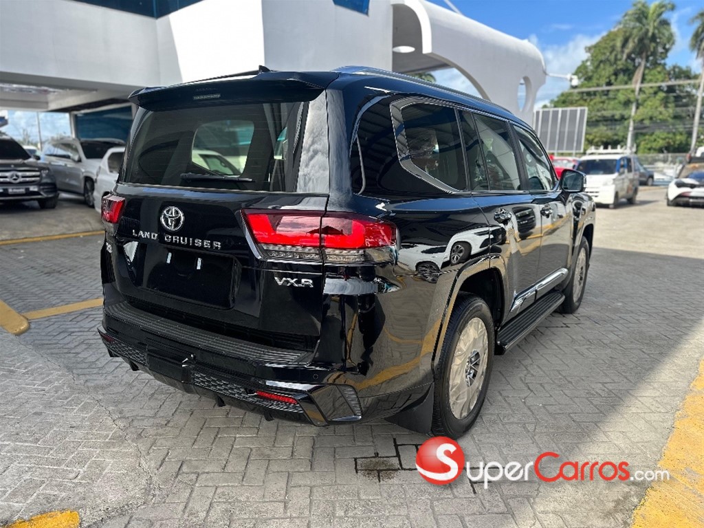 2026 Toyota Land Cruiser VXR — foto 3 / 12