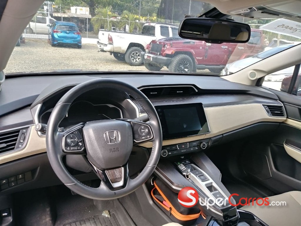2018 Honda Clarity Hybrid — foto 2 / 11