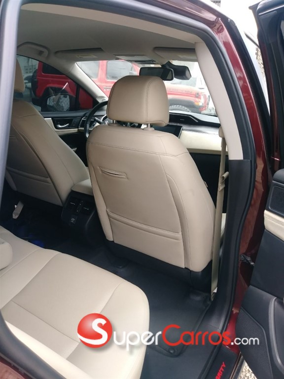 2018 Honda Clarity Hybrid — foto 10 / 11