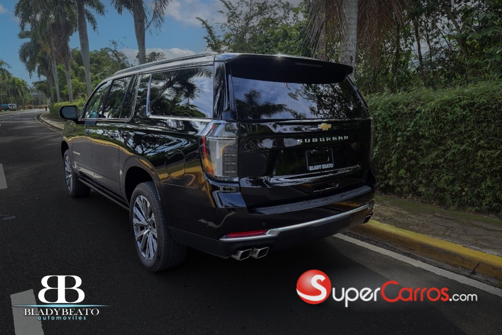 2026 Chevrolet Suburban Highcountry — foto 12 / 12