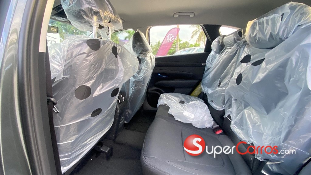2025 Hyundai Tucson SE — foto 5 / 8