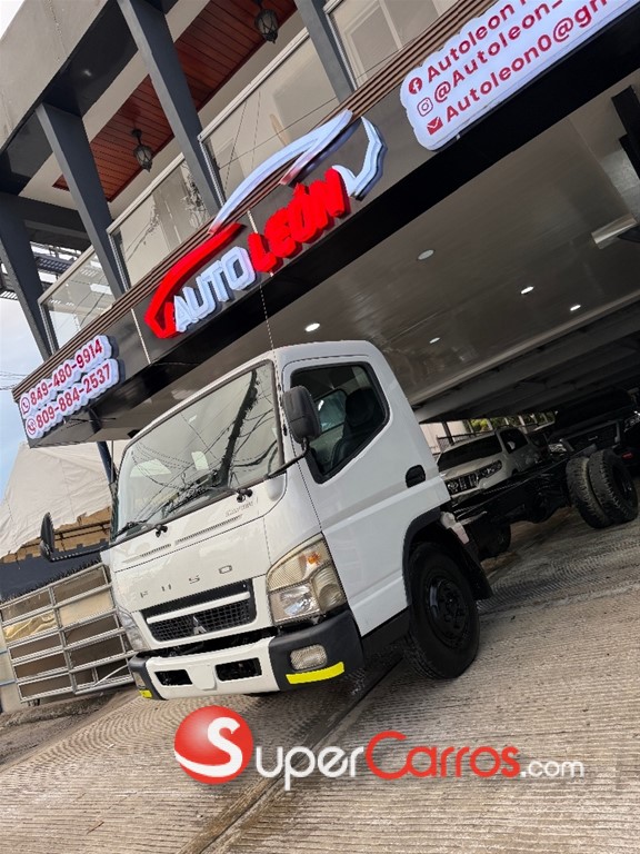 2022 Mitsubishi Motors Canter — foto 2 / 12
