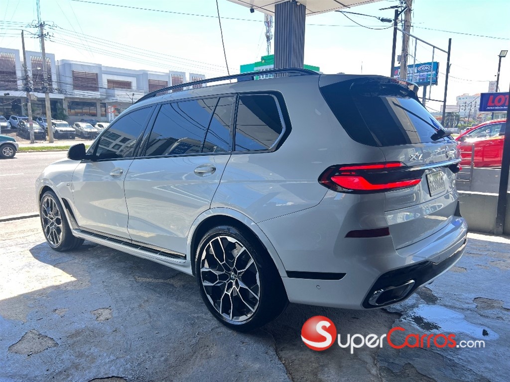 2023 BMW X 7 xDrive 40i Mpackage — foto 2 / 12