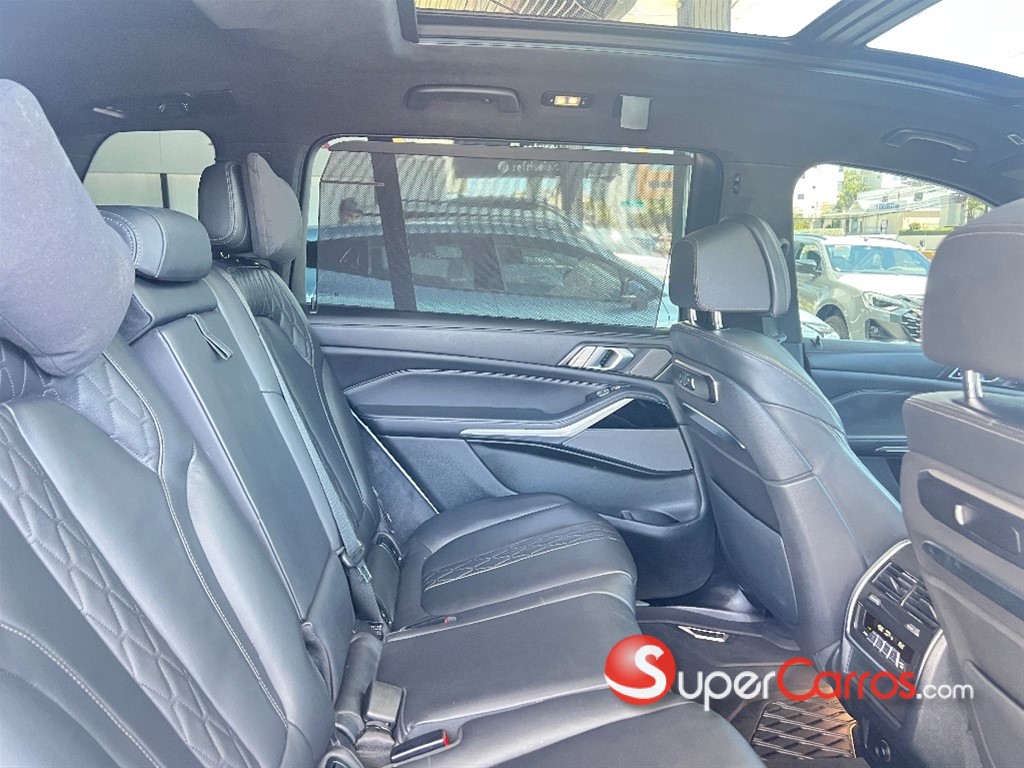 2023 BMW X 7 xDrive 40i Mpackage — foto 3 / 12