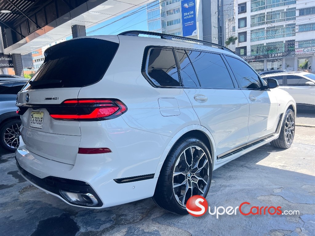 2023 BMW X 7 xDrive 40i Mpackage — foto 4 / 12