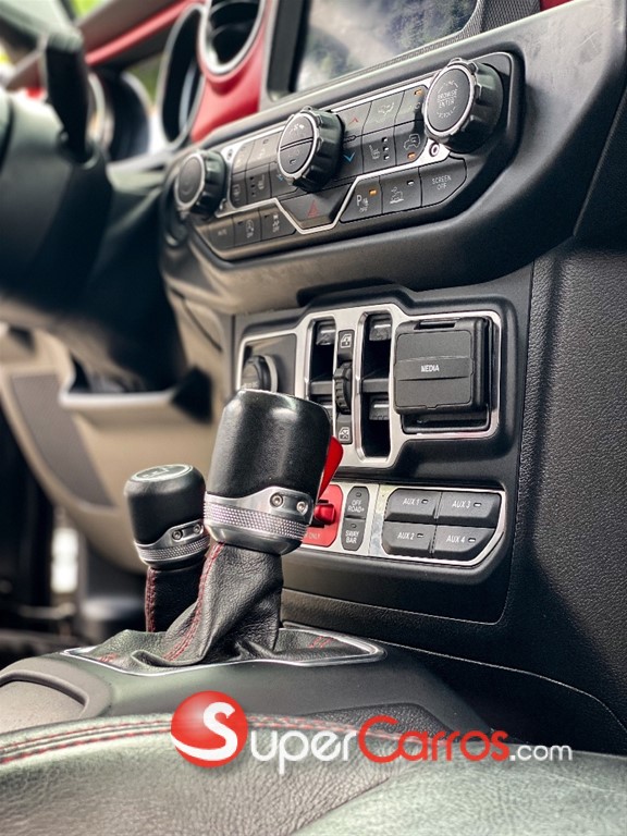 2020 Jeep Gladiator Rubicon — foto 7 / 12