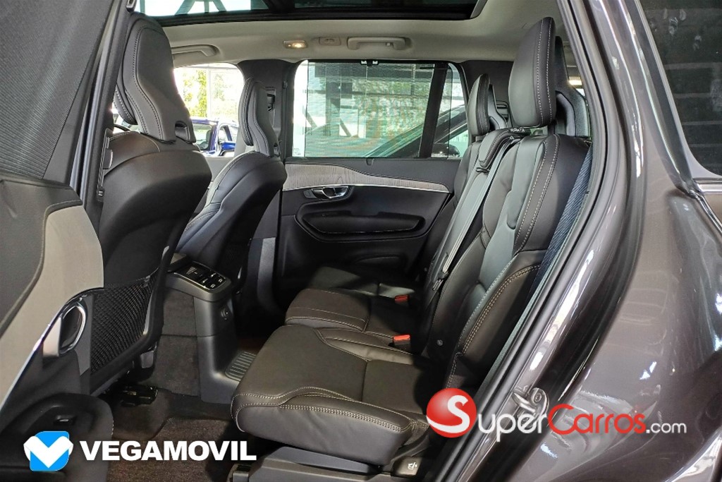 2025 Volvo XC90 Ultimate Recharge — foto 7 / 12