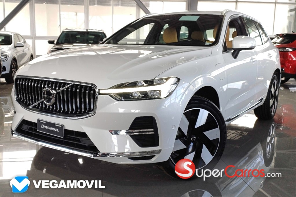 2025 Volvo XC60 T8 Ultimate Recharge