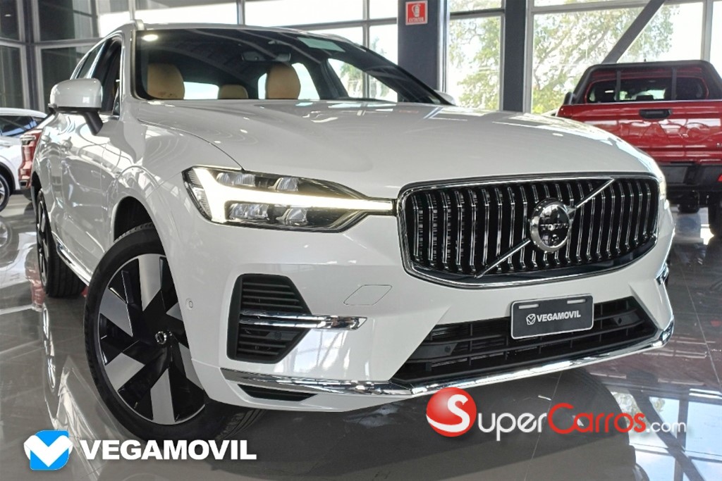 2025 Volvo XC60 T8 Ultimate Recharge — foto 2 / 12