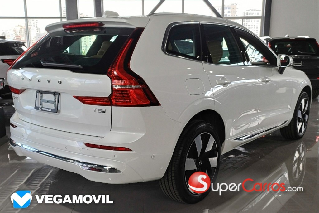 2025 Volvo XC60 T8 Ultimate Recharge — foto 4 / 12