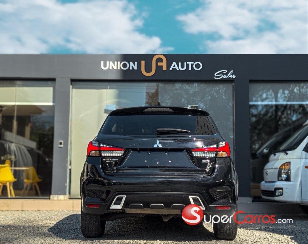 2022 Mitsubishi Motors Outlander Sport — foto 5 / 10
