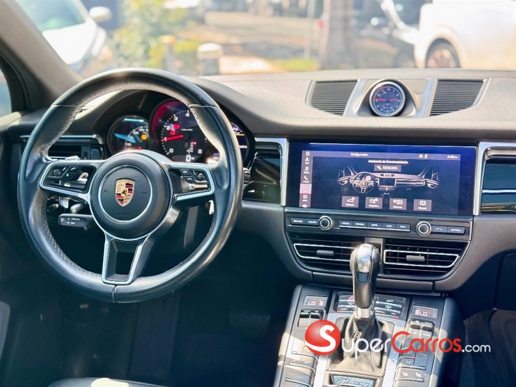2019 Porsche Macan — foto 8 / 10
