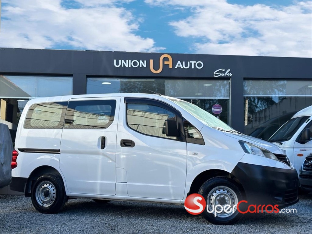 2020 Nissan NV 200