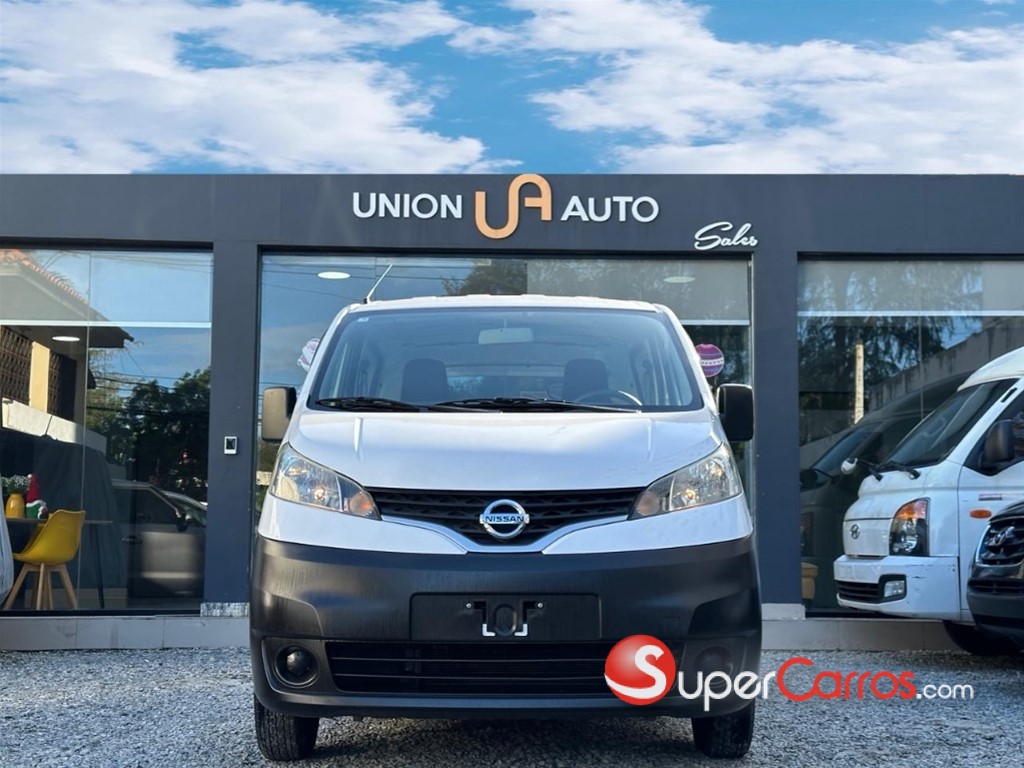 2020 Nissan NV 200 — foto 2 / 9