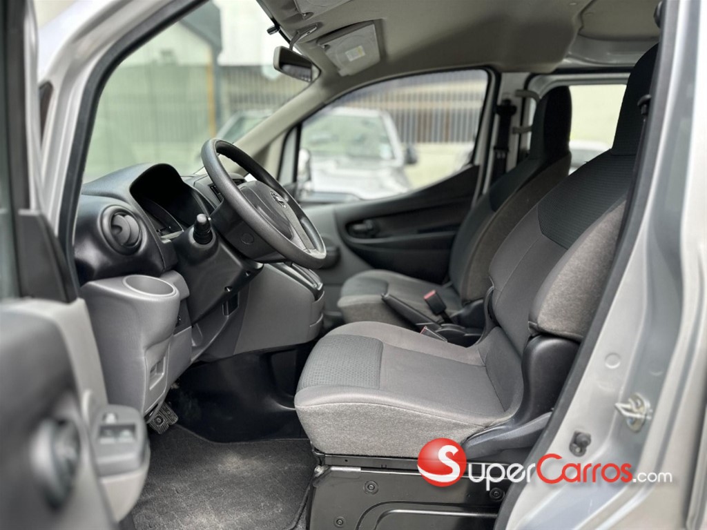 2020 Nissan NV 200 — foto 9 / 9