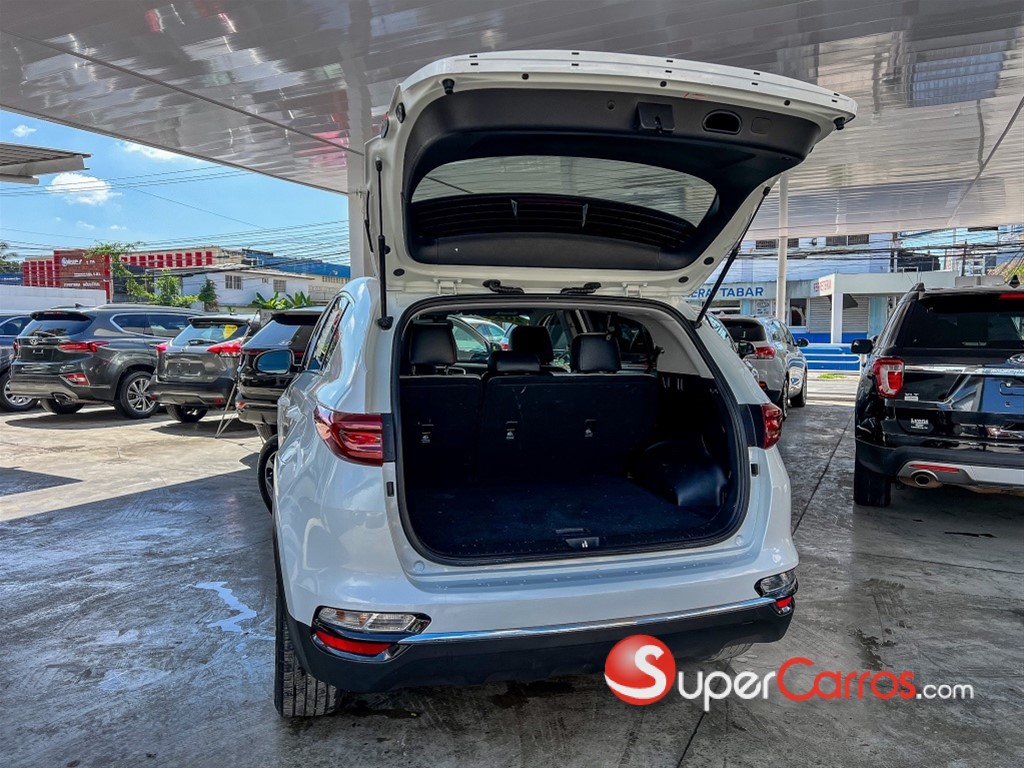 2021 Kia Sportage LX — foto 8 / 10
