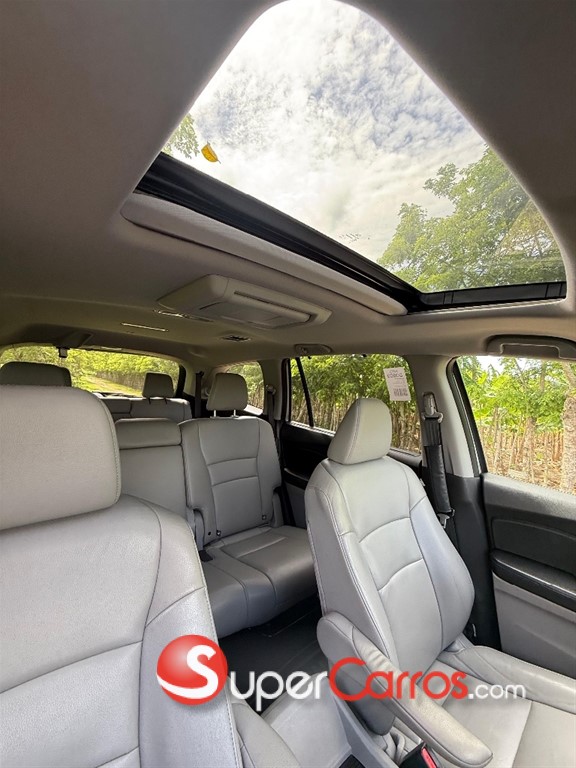 2016 Honda Pilot Touring — foto 9 / 12