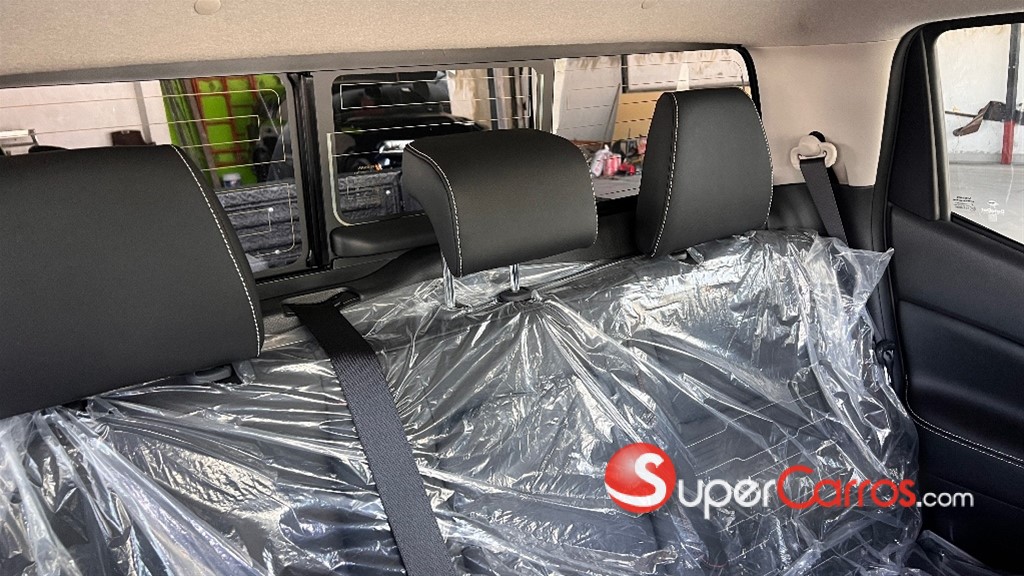 2026 Nissan Navara PRO X4 — foto 9 / 11
