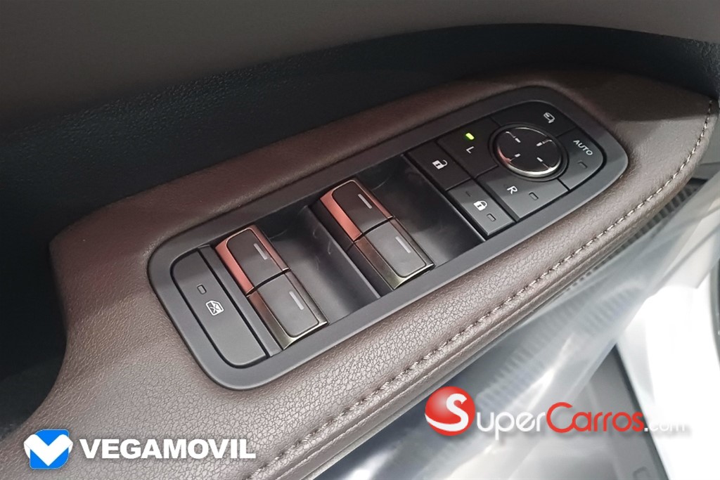 2025 Lexus RX 450 Hybrid + — foto 10 / 12
