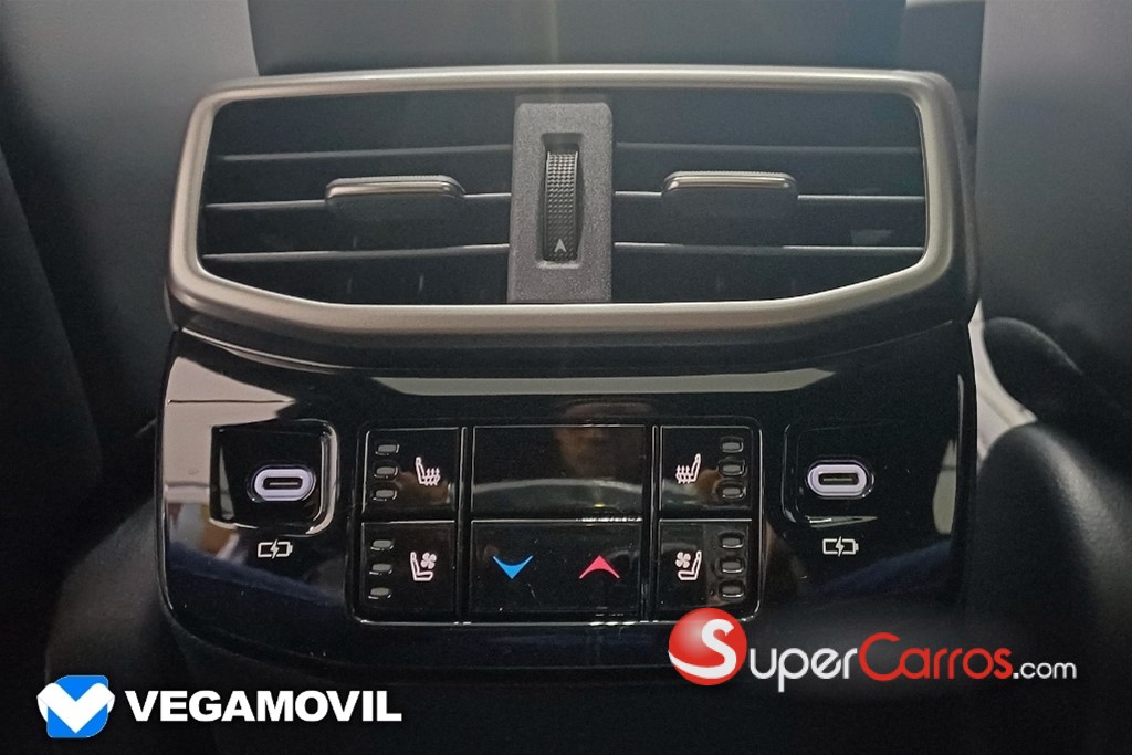 2025 Lexus RX 450 Hybrid + — foto 12 / 12