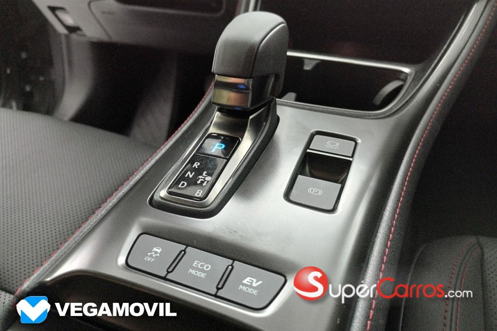 2025 Lexus LBX ActiveFull — foto 12 / 12