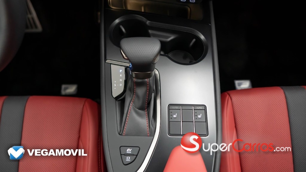 2025 Lexus UX 300 F-SPORT HYBRID — foto 6 / 10