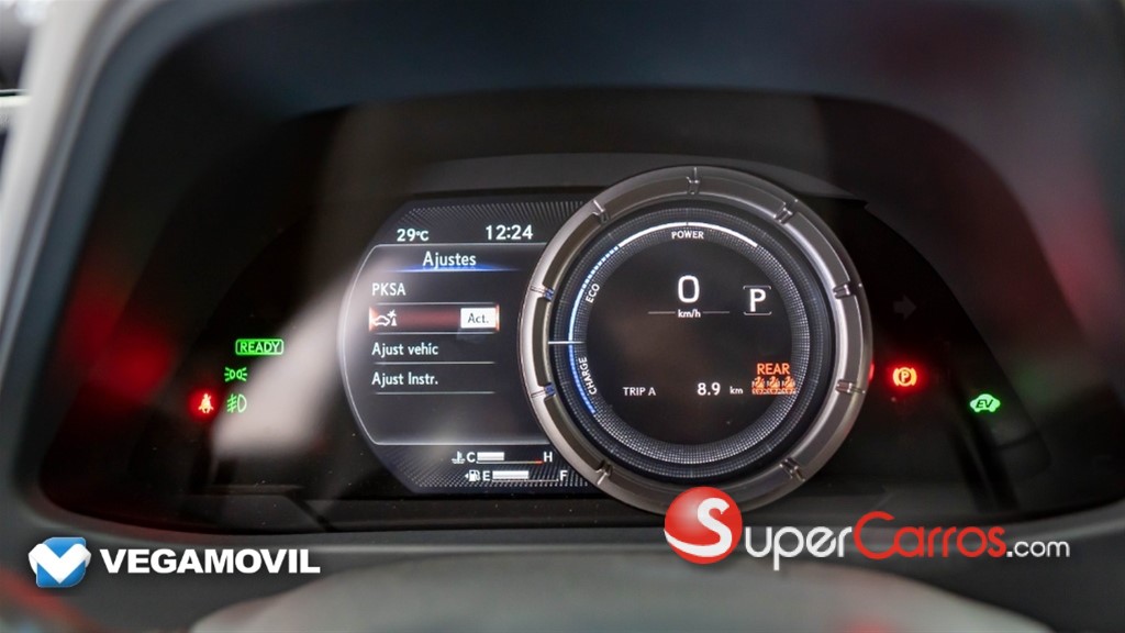 2025 Lexus UX 300 F-SPORT HYBRID — foto 9 / 10