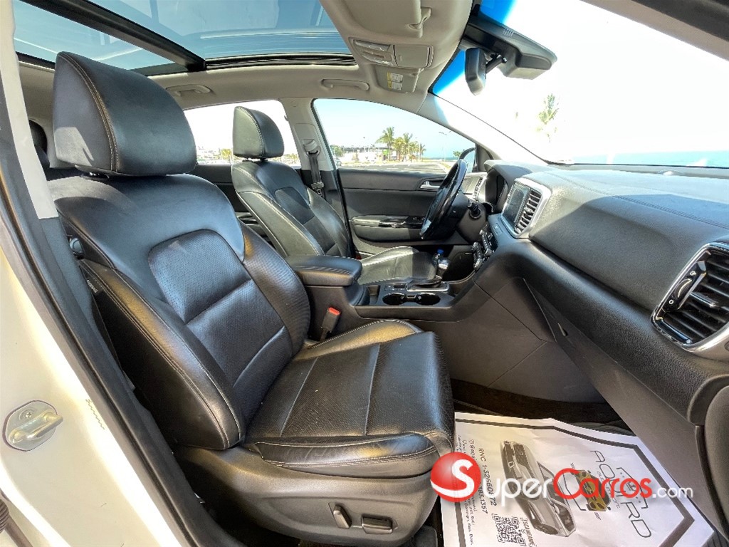2021 Kia Sportage EX — foto 8 / 10