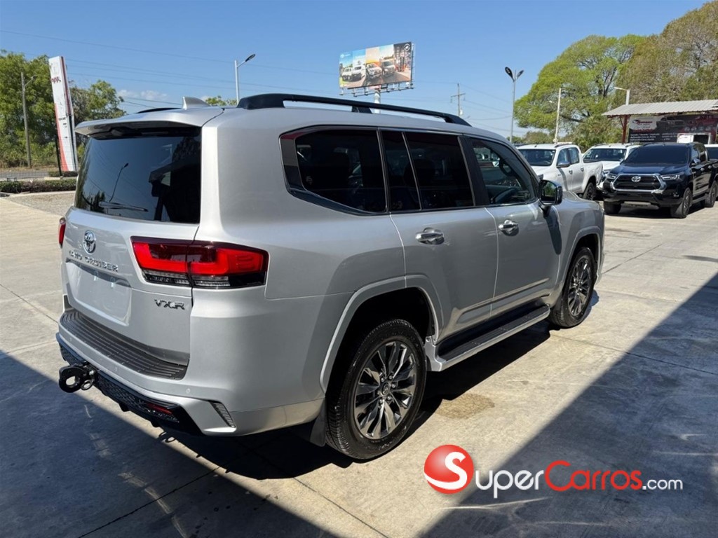 2026 Toyota Land Cruiser 300 VX-R — foto 3 / 9