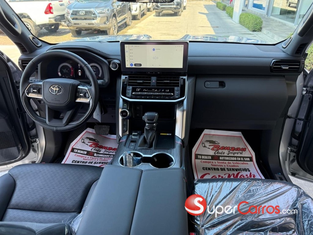 2026 Toyota Land Cruiser 300 VX-R — foto 9 / 9