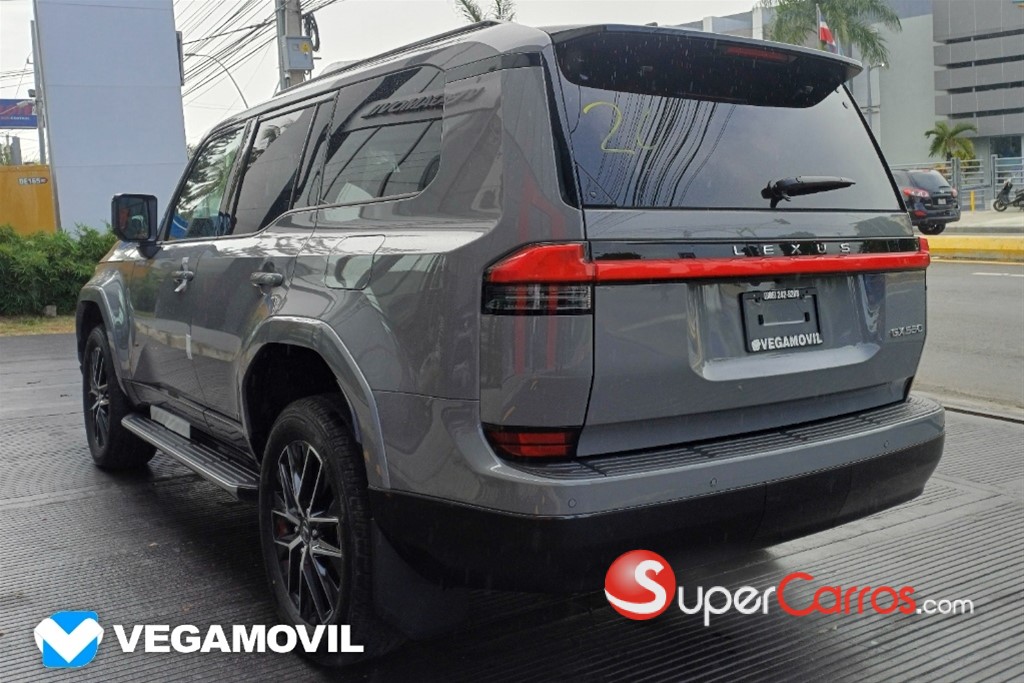 2025 Lexus GX 550 Premium Plus — foto 4 / 12