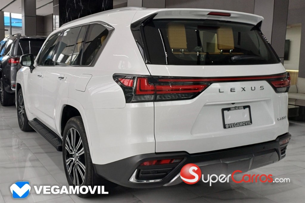 2025 Lexus LX 600 URBAN — foto 4 / 10