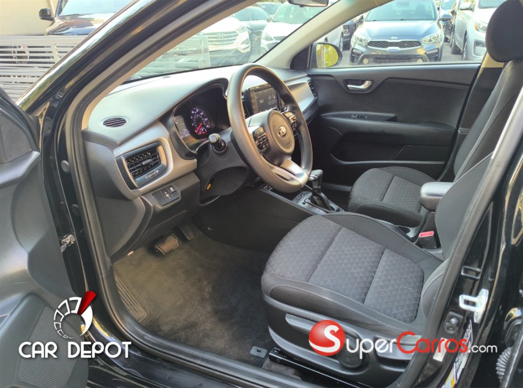 2020 Kia Rio Sport — foto 8 / 11