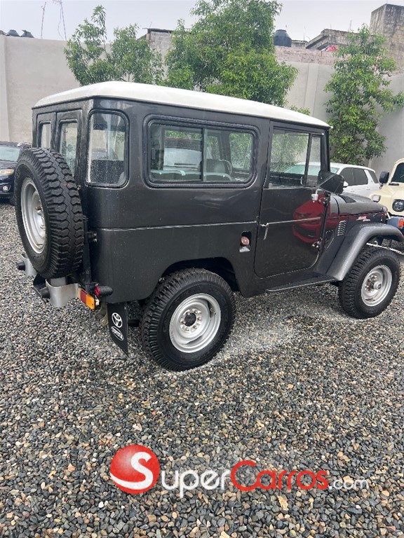 1971 Toyota Land Cruiser — foto 2 / 6