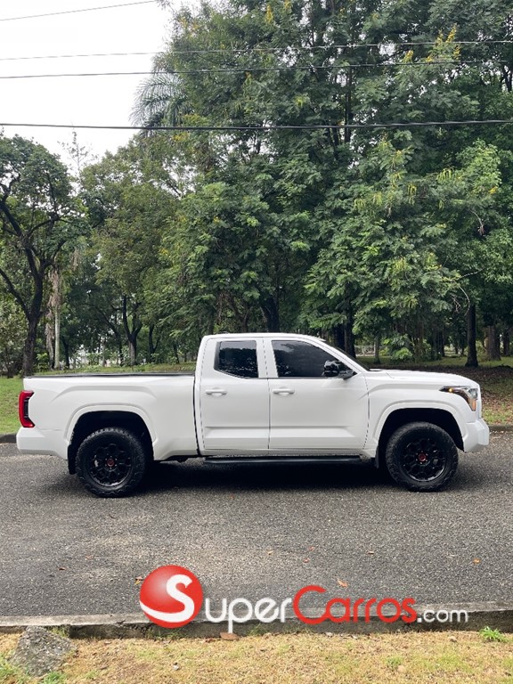 2022 Toyota Tundra SR5 — foto 9 / 12
