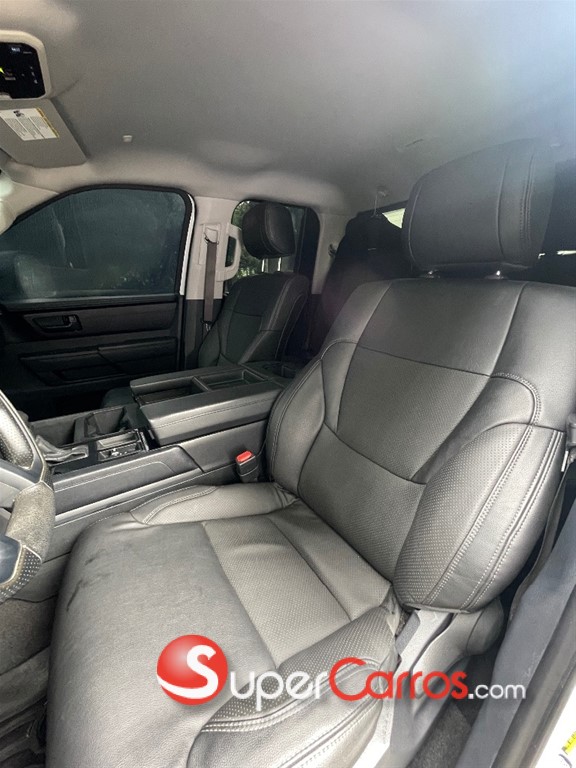 2022 Toyota Tundra SR5 — foto 10 / 12