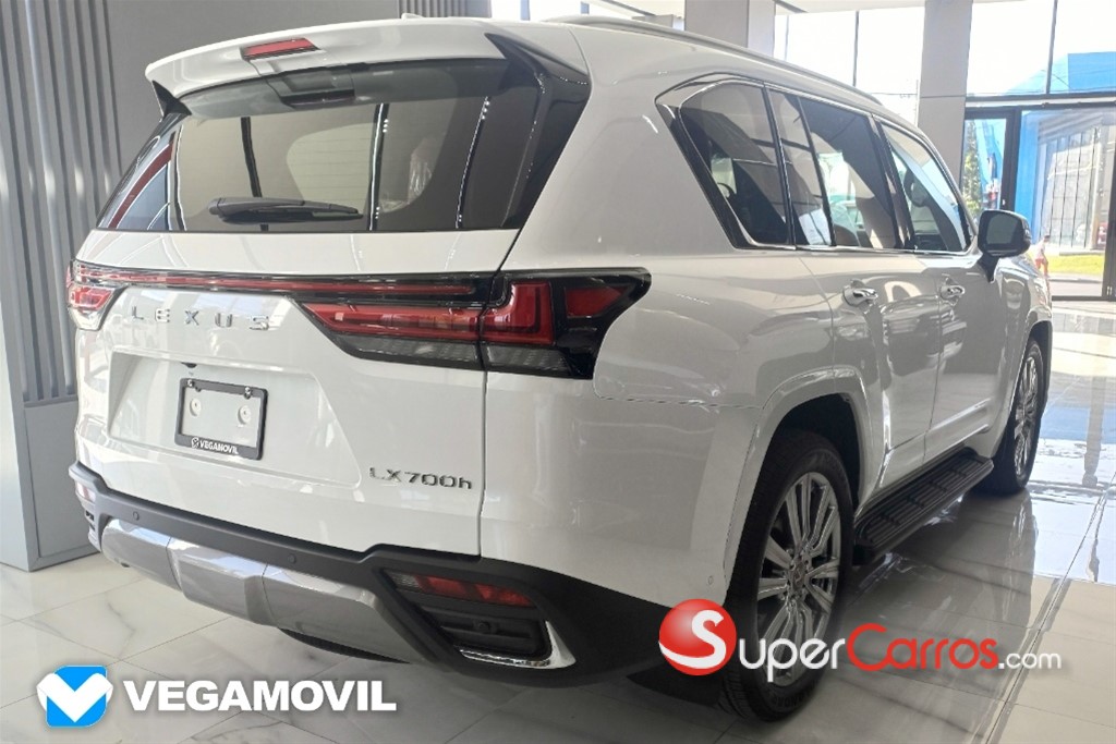 2026 Lexus LX 700 VIP — foto 3 / 12