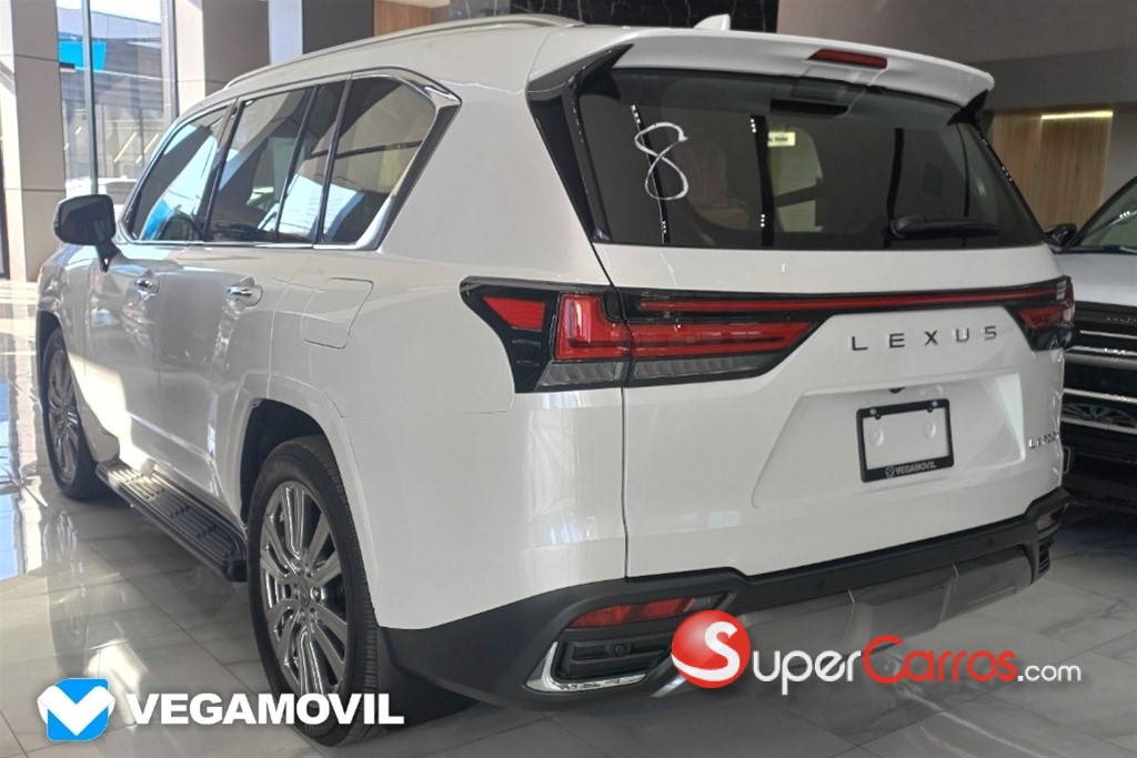 2026 Lexus LX 700 VIP — foto 4 / 12