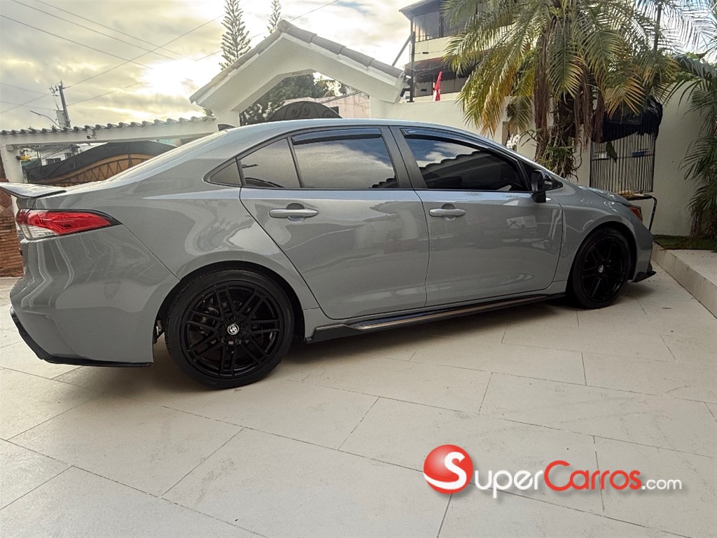 2022 Toyota Corolla XSE — foto 9 / 12