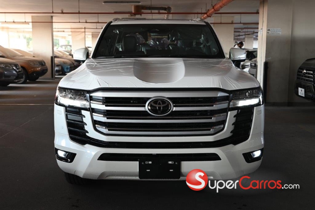 2025 Toyota Land Cruiser 300 GXR