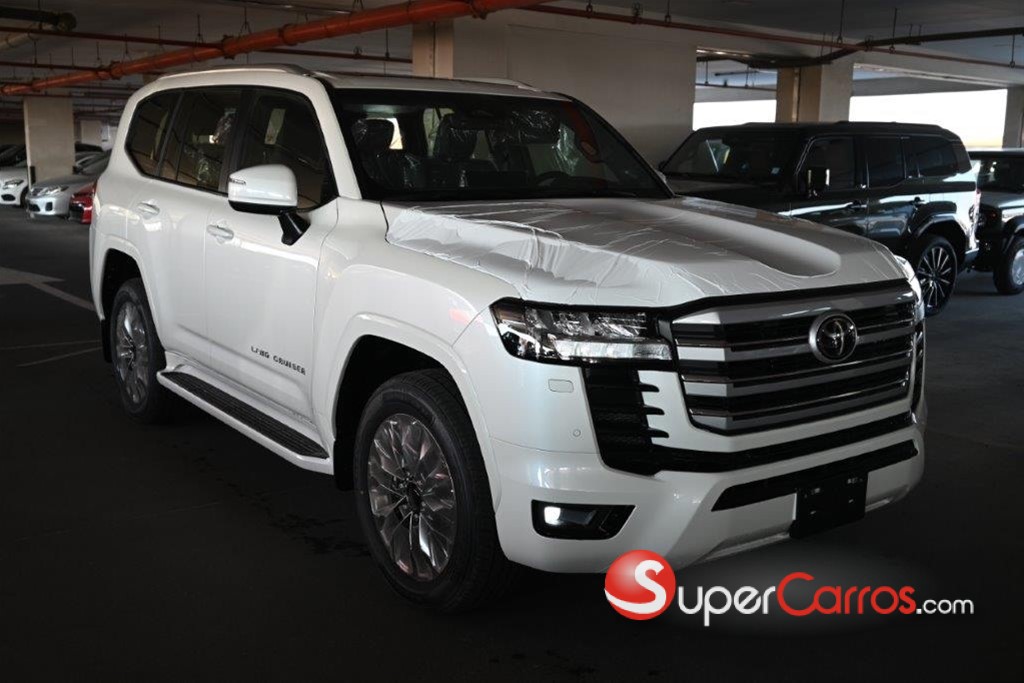 2025 Toyota Land Cruiser 300 GXR — foto 2 / 12