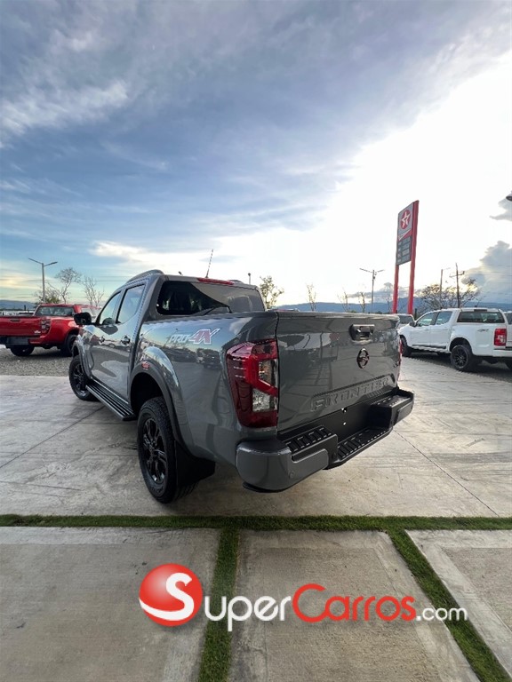 2026 Nissan Frontier Pro-4X — foto 5 / 8