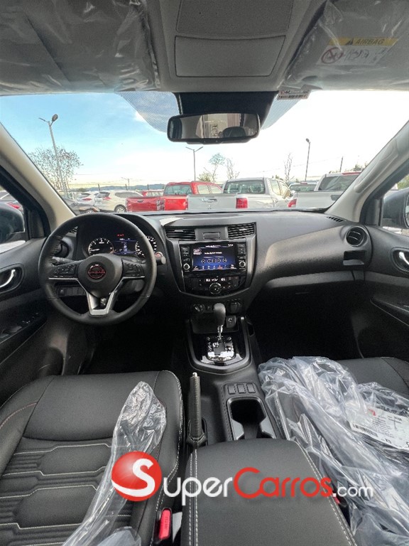 2026 Nissan Frontier Pro-4X — foto 6 / 8