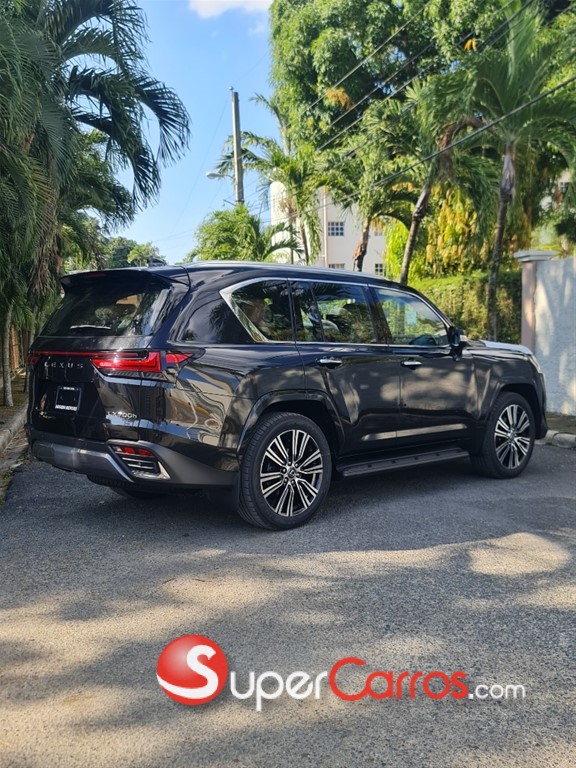 2025 Lexus LX 700 H Urban — foto 4 / 10