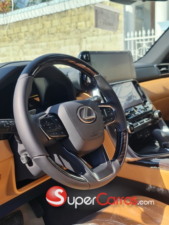 2025 Lexus LX 700 H Urban — foto 5 / 10